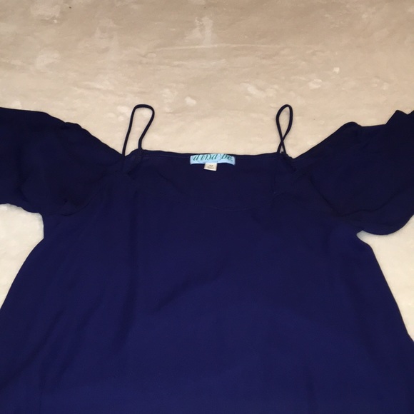 Navy Blue Top - Picture 2 of 2